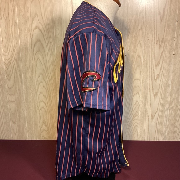 NBA Cleveland Cavaliers pinstriped Button down jersey mens size XL - Picture 3 of 11